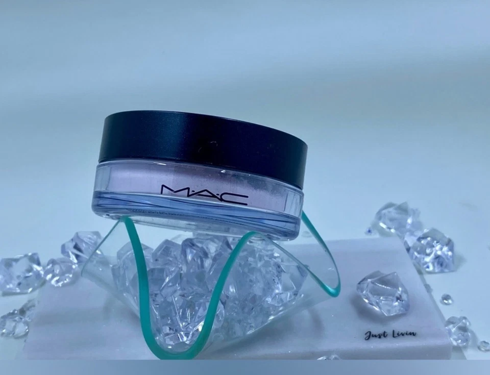 ‘Just Flirting’, Studio Fix Perfecting Powder - Image 2 of 4