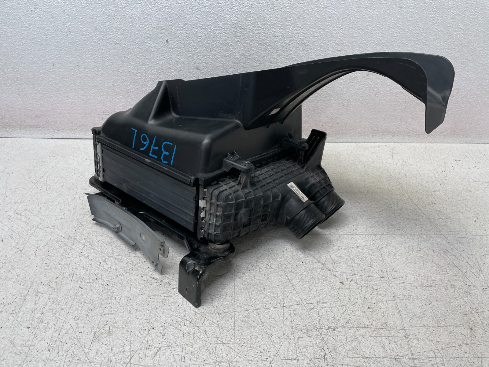 14 15 16 17 Maserati Ghibli Left Driver Side Radiator Intercooler 1376 OEM
