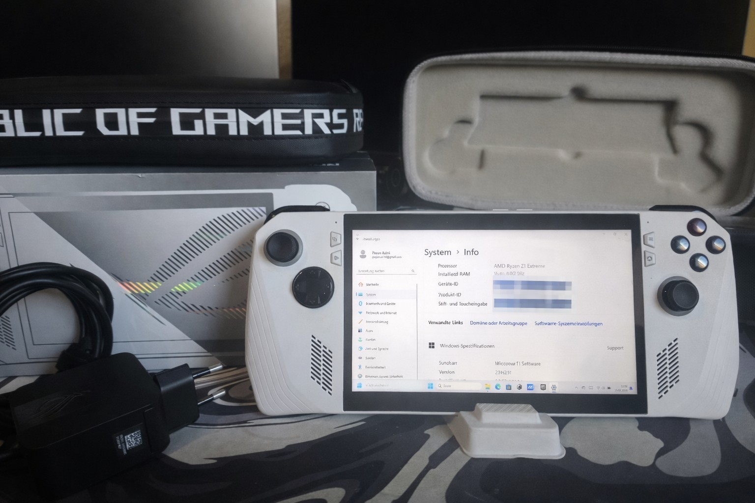 ASUS ROG Ally Z1 Extreme | Sehr guter Zustand | OVP + Taschen