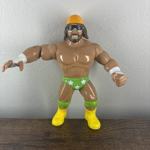 WWE WWF Mattel Retro Series 9 MACHO MAN RANDY SAVA...