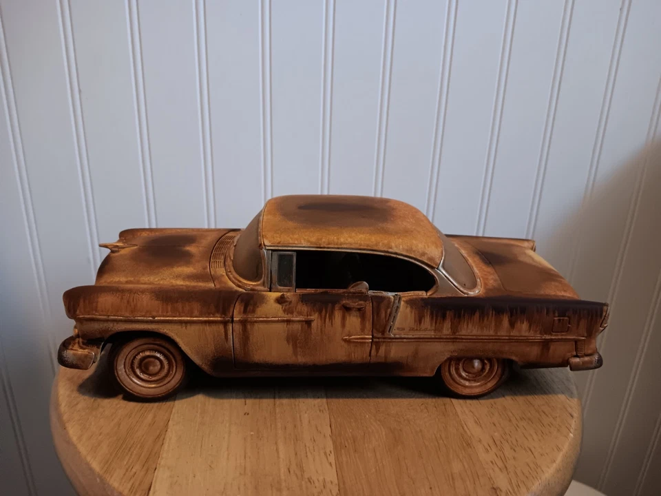 Chevy 1956 abandonado a presión 1/18 desgastado oxidado depósito de chatarra ¡Hallazgo de granero! Foto 2 de 4