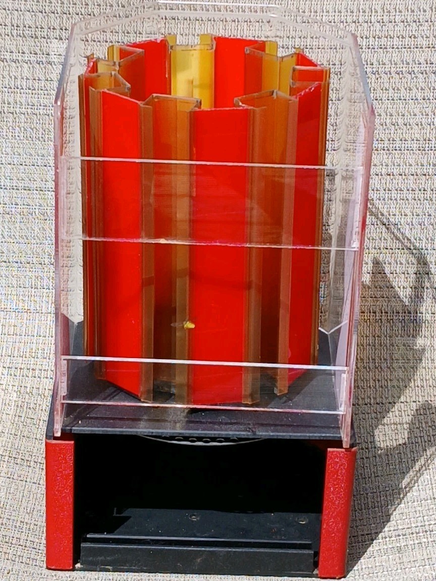 VINTAGE HERSHEY'S FINEST CHOCOLATE NUGGET CANDY VENDING MACHINE