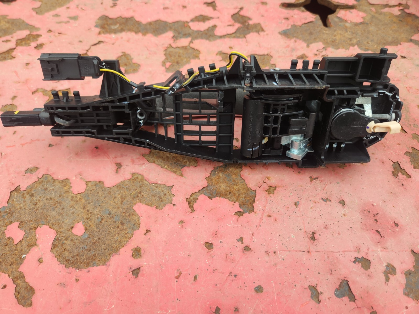 2017-2020 MASERATI LEVANTE LEFT DRIVER FRONT EXTERIOR DOOR HANDLE OEM