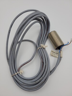 Eaton E57SAL30A2 Inductive Proximity Sensor Tubular 90-250VAC 250mA Max Sn=10mm