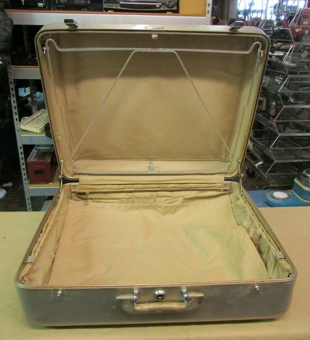 旅行かばん・小分けバッグ VINTAGE HALLIBURTON MADE IN LOS ANGELES Vintage Halliburton Pre-Zero SuitCase 21