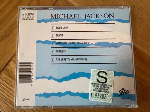 12 Mixes CD Michael Jackson - Like New - Picture 3 of 4