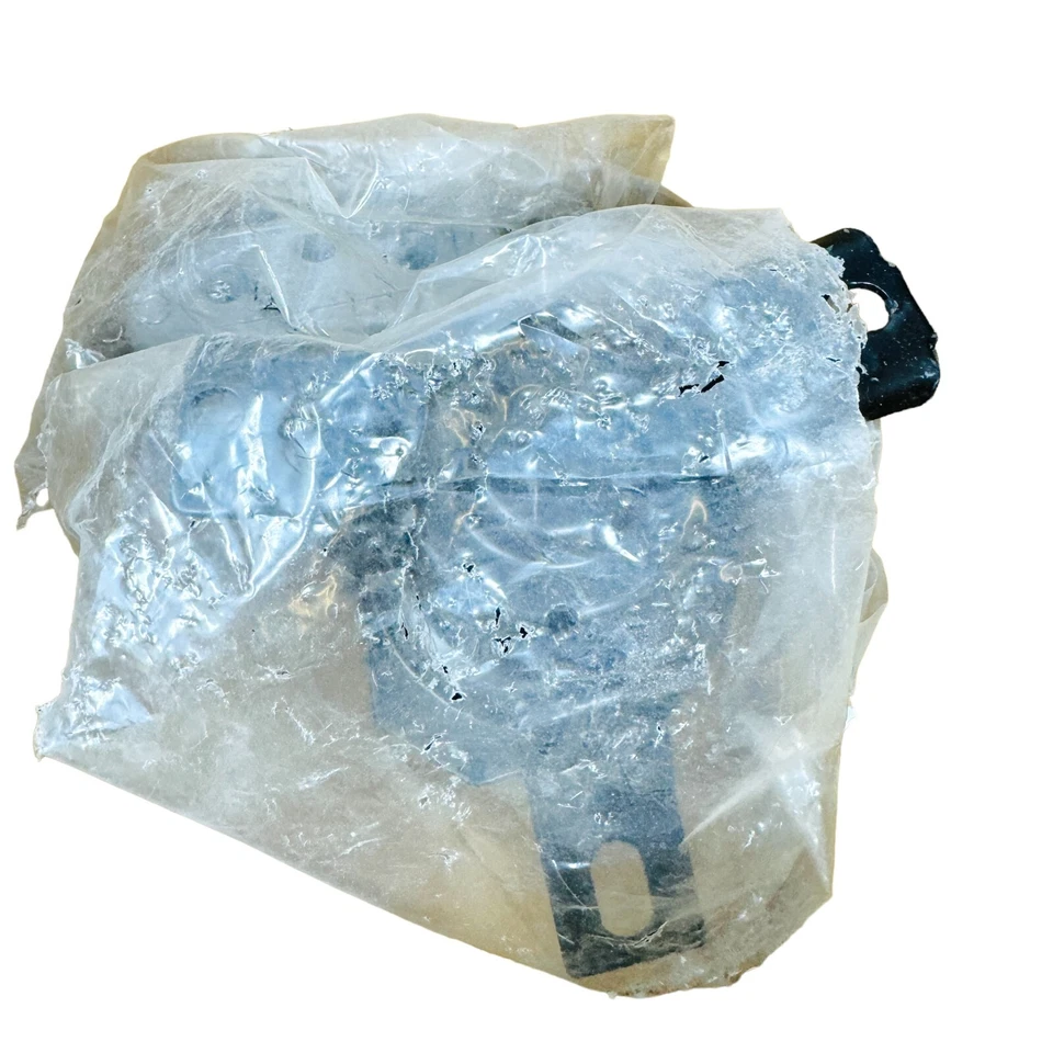 DEA Products A4642 Front Right Engine Mount fits 2003-2006 Mitsubishi Outlander - Image 3 of 4