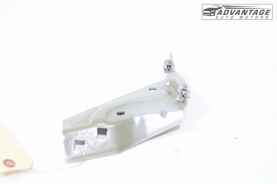 2018-23 Chevy Traverse guardabarros delantero izquierdo delantero soporte de refuerzo inferior OEM Foto 2 de 4