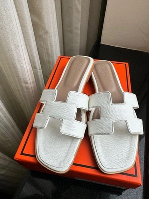 HERMES ORAN ORANGE SANDALS US SIZE 8