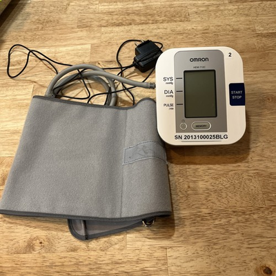 #ad Omron HEM 712C Digital Automatic Blood Pressure Monitor Works Well $18.99