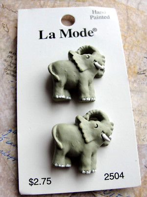 Vintage LaMode Elephant Buttons Realistic Novelty Gray White 3-D Elephants 1'' MR