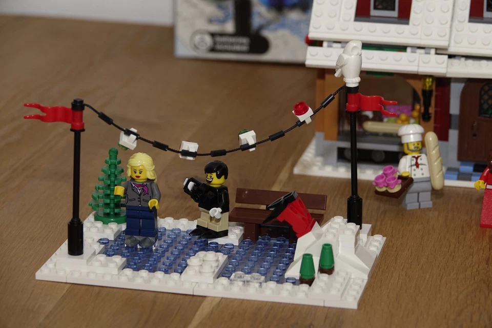 LEGO 10216 Winter Village Bakery, Foto 2 von 5