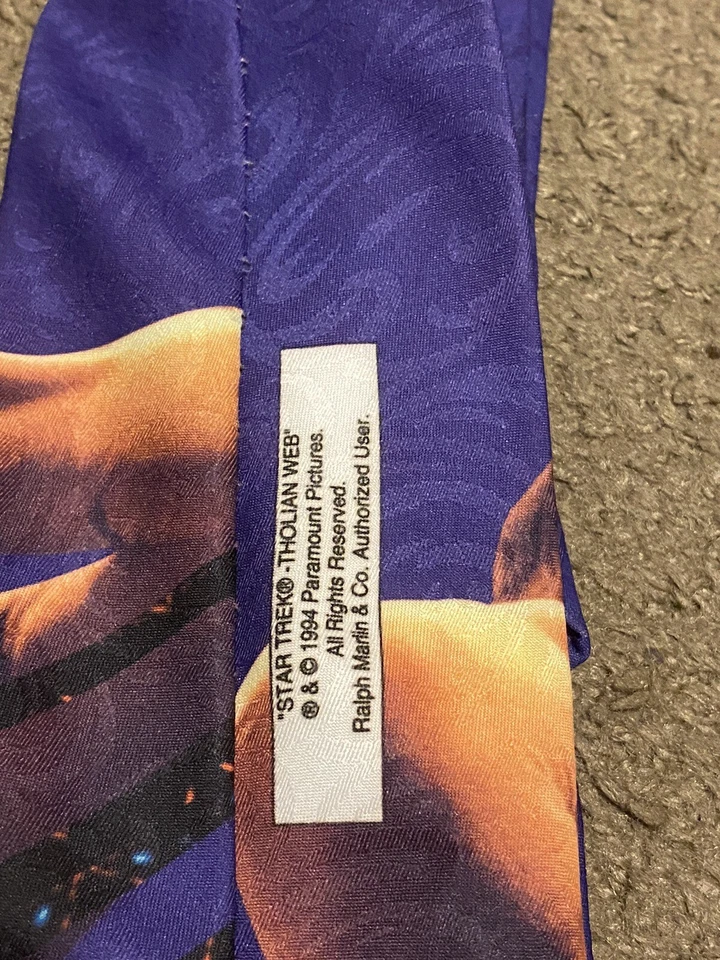 Corbata vintage 1994 Ralph Marlin púrpura Star Trek para hombre Tholian Web Episodio Chekov Foto 3 de 3