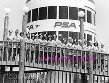 5" by 7" PHOTO REPRINT - PSA AIRLINES FLIGHT ATTENDANTS - PSA BUILDING