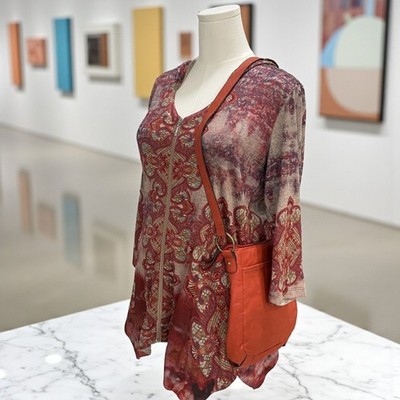 One World Boho Tunic Hoodie Top Size Large With Bueno Red Crossbody Bag Bundle