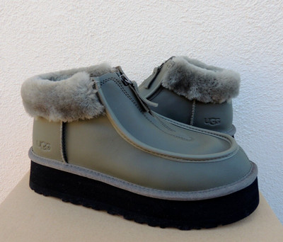 UGG SEAWEED ULTRA MATTE FUNKETTE SHEEPSKIN PLATFORM BOOTS, US 7/ EUR 38 ~NEW