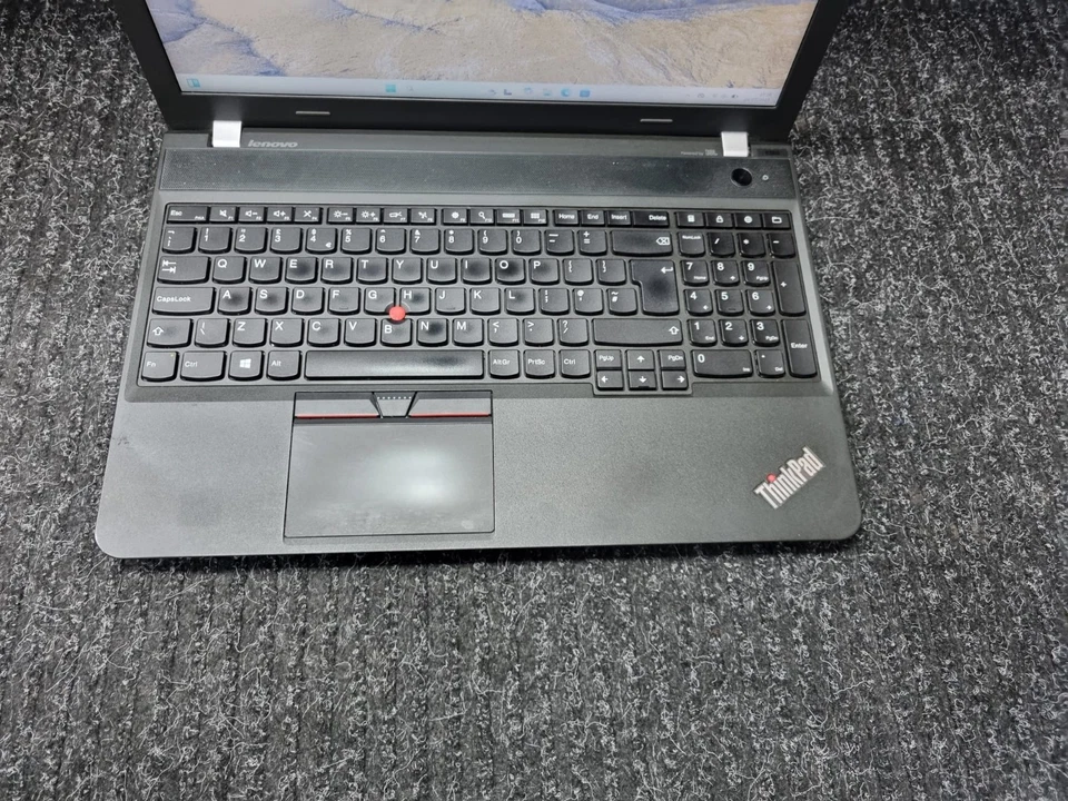 Lenovo ThinkPad 560 15.6" Laptop i5-6500U 8GB RAM 256GB SSD Numeric Keypad Win11 - Image 3 of 4