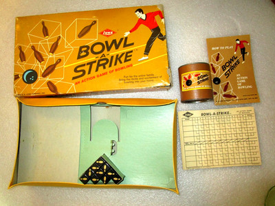 1960's E.S. Lowe Co Bowl A Strike #953 An Action Game of Bowling
