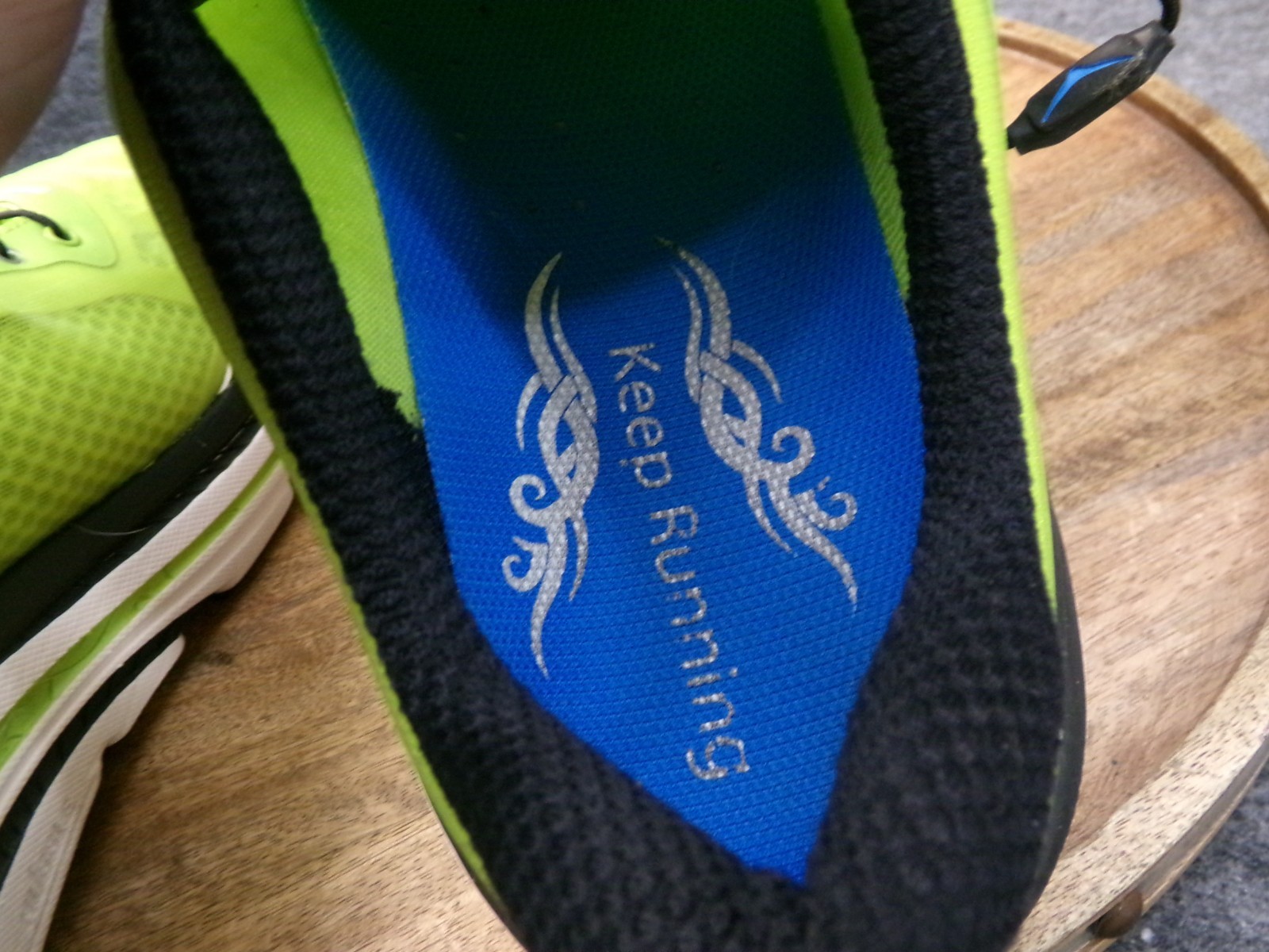 Hoka One One Bondi 3 Men's Size 11.5 US Neon Green Black Running Shoes Sneakers thumbnail 10