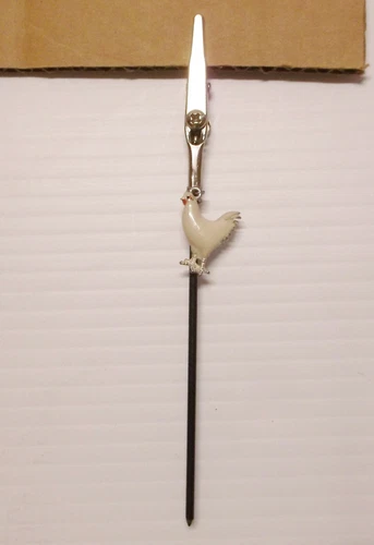 Alligator (Roach)Clip-Poker-White Rooster Charm-Pizazz Creations