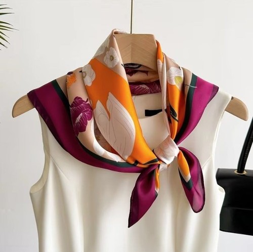❤️❤️ Elegante Mujer Sedoso Satén Bufanda Pañuelo Bandana Púrpura Floral Prendas para la cabeza - Imagen 3 de 6