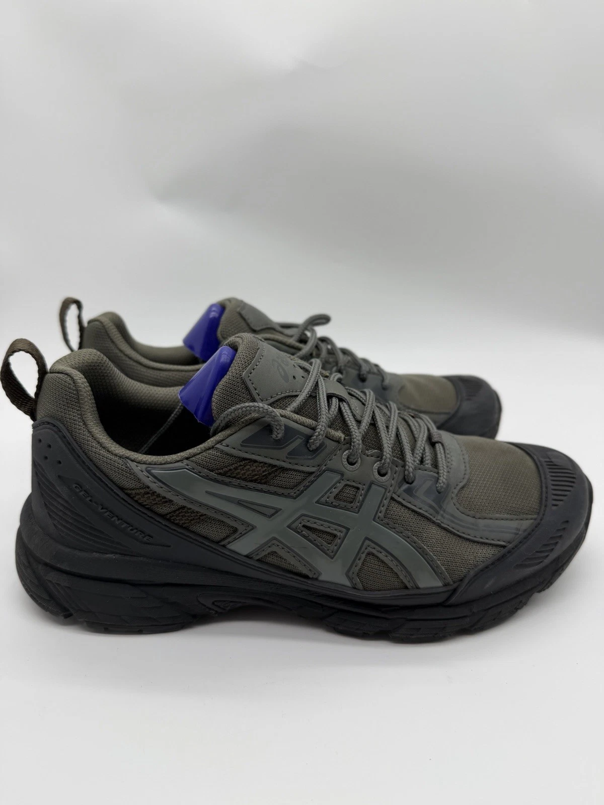 ASICS Gel-Venture Men's Trail Running Shoes Size 7.5 Grey Black Flawed Sneakers
Opens in a new windo
