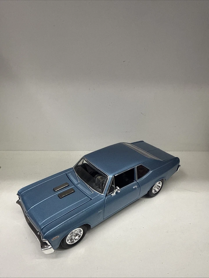 1970 Chevrolet Nova SS Coupe Blue 1/24 Diecast Model Car by Maisto - Image 2 of 4