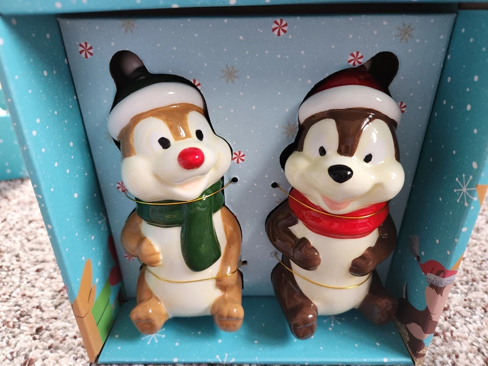 Salero y pimentero de cerámica Chip 'n Dale de Disney Christmas nuevo Foto 2 de 4