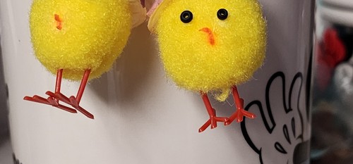 GROSSER FEDER OHRRING GELB KLEINE PEEPS GEBLÜMTER HUT Handarbeit USA Nora's - Bild 4 von 7
