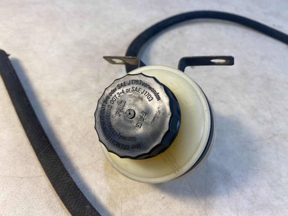 Mercedes G class W463 Genuine Differential Lock Fluid Reservoir 
