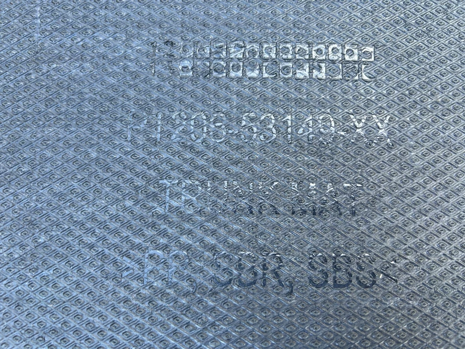 2014-2016 Lexus IS250 IS350 Rear Trunk Carpet Floor Mat PO5 OEM - Изображение 4 из 4