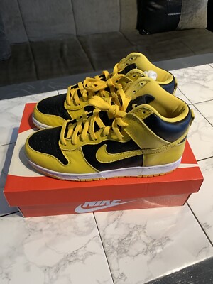 NIKE DUNK HIGH VARSITY MAIZE