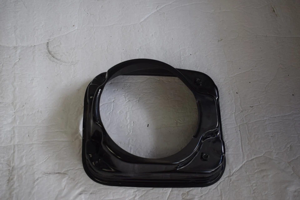 Nissan Armada Pathfinder Genuine Fuel Pocket 78120-7S030 OEM Foto 2 de 4