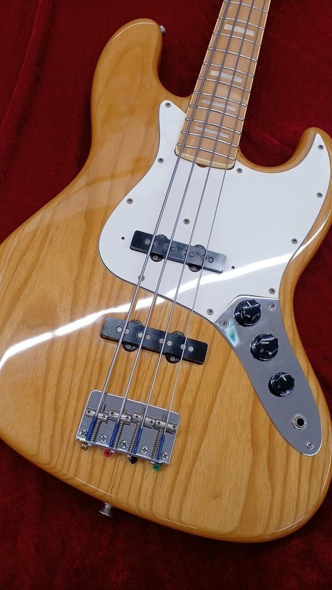 Fender Jazz Bass アイボリー 日本製 dショッピング |Fender Made in Japan Limited Deluxe Jazz Bass