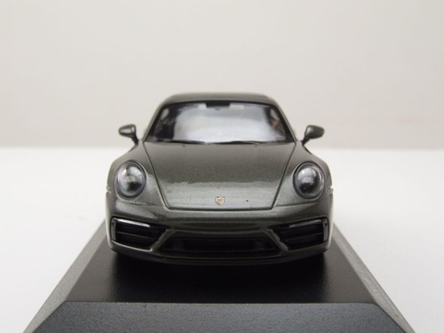 Porsche 911 992 Carrera 4 GTS 2019 Verde Metallico Modellino 1:43 Minichamps - Foto 5 di 9
