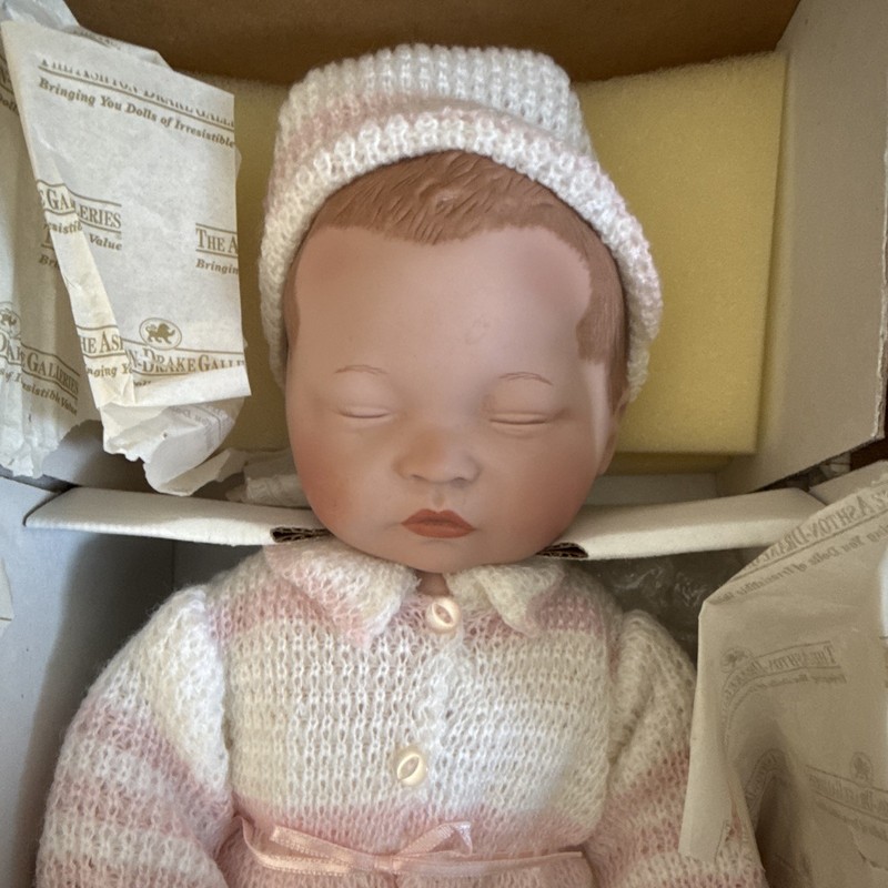 Ashton-Drake Miracle of Life Beautiful Newborn 14in Porcelain Doll Signed