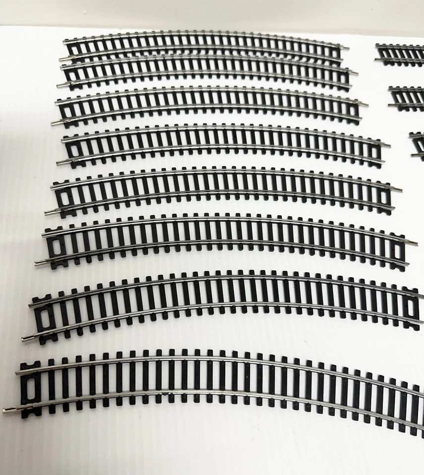 Bachmann HO Scale Steel Track Lot Of 15 Straight Curved + Rerailer Terminal - Image 2 of 4
