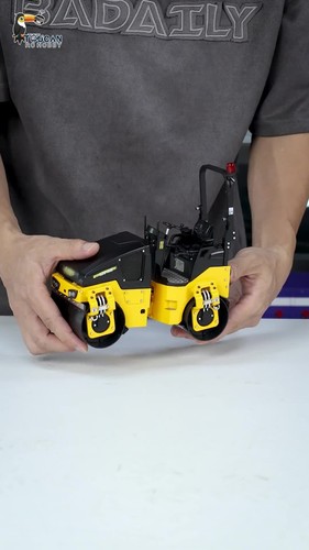 1/14 RC Road Roller BW120AD RTR Construction Vehicle Car ST8 Radio Battery Light - Video 1 of 1