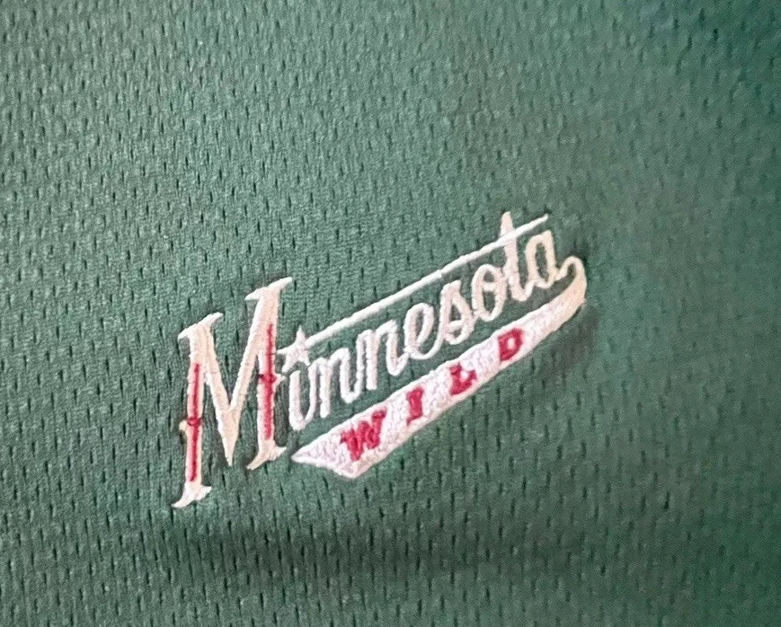 Minnesota Wild 1/4 Zip Pullover Sweatshirt Men’s L Cutter & Buck Embroidered - Image 3 of 4