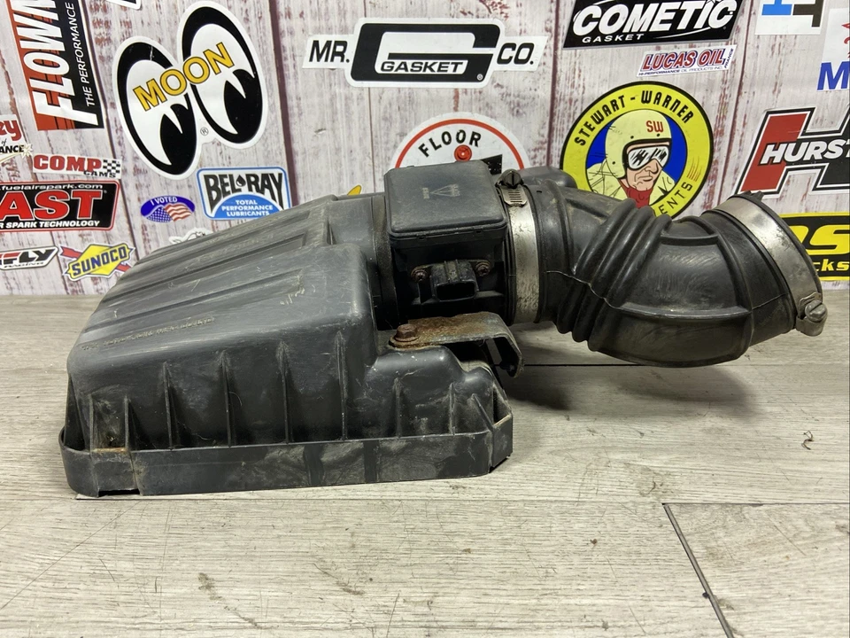 Filtro de aire OEM 2,7 L V6 ADMISIÓN DE AIRE SUZUKI XL-7 01 02 03 Foto 2 de 4