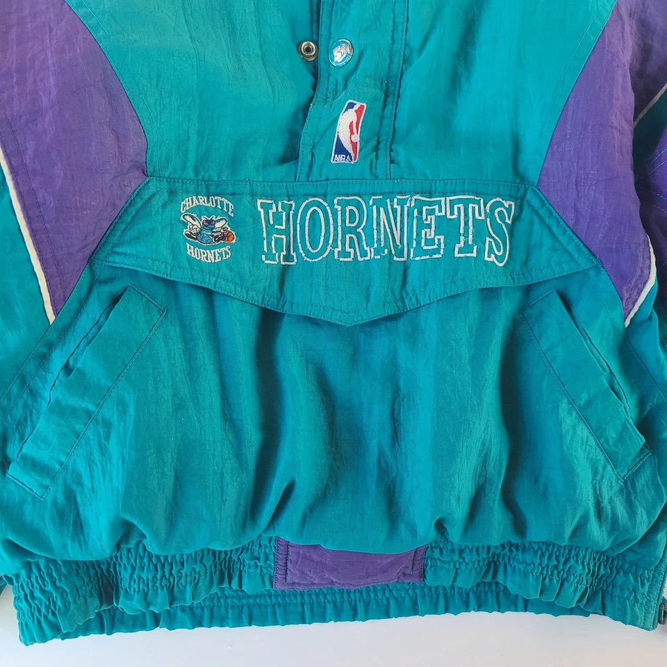 初学者!! 复古 90 年代儿童中号 NBA 夏洛特黄蜂队入门夹克套衫 — 第 2/4 张图片