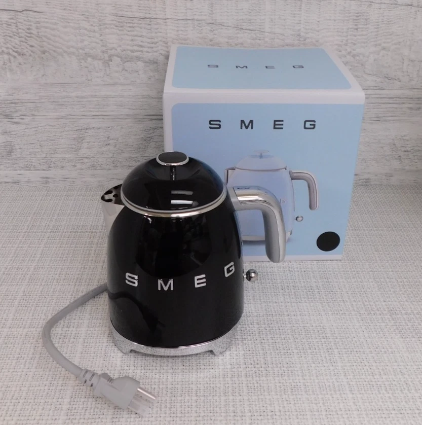 SMEG Retro Black Electric Mini Kettle Model KLF05BLUS - BRAND NEW