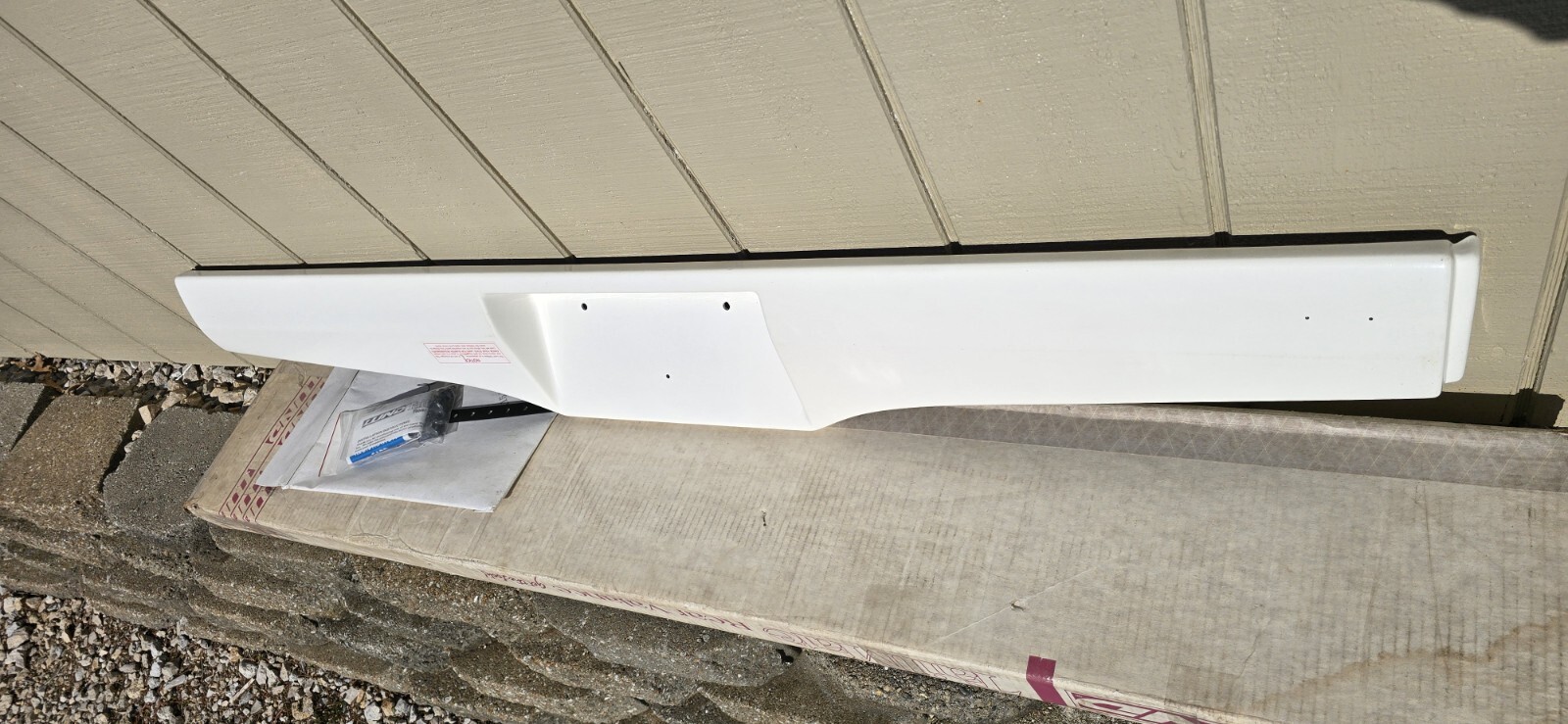 NOS Lund Tailmate Spoiler Bolt In Rear Roll Pan Valance 81-93 Chevy/GMC S10/S15