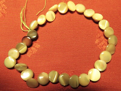 MINIATURE MOTHER-OF-PEARL BUTTONS on foot ø: 8 mm LOT of 29 orient pastels