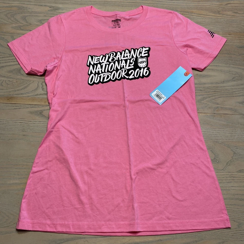NUEVO RARO New Balance Nationals Outdoor NBNO 2016 Camiseta Mujer’s XL Rosa Camiseta S/S Foto 2 de 4