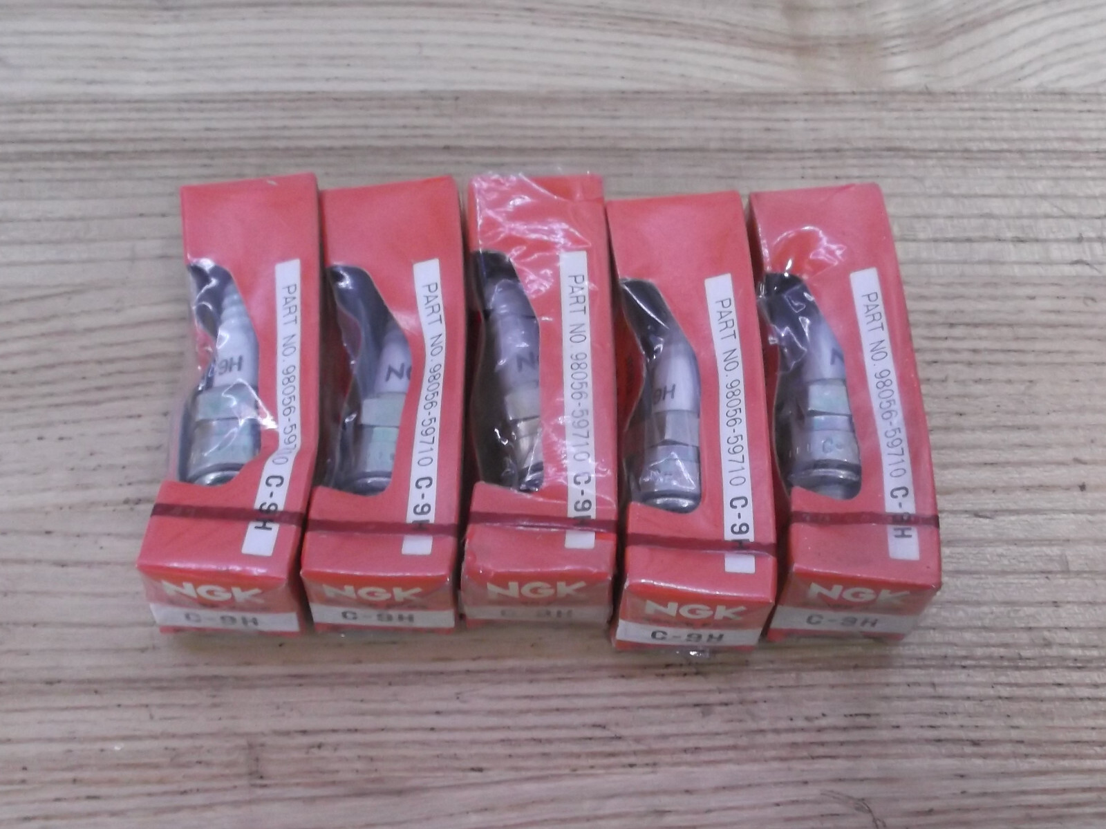 HONDA MOTORCYCLE NGK SPARK PLUG C-9H LOT OF 5 PLUGS 98056-59710