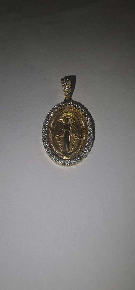 Colgante Virgen María Diamante Johnny Dang Foto 4 de 4