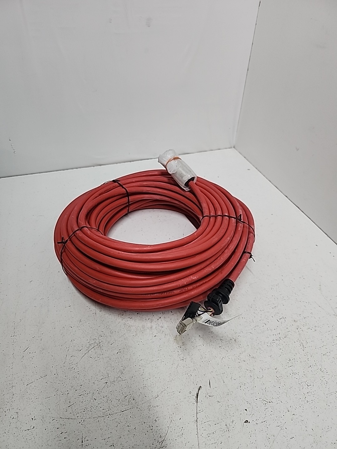 ABB 3HAC031683-004 30 Meter Teach Pendant Cable -1 **NOS **FAST SHIPPING**
