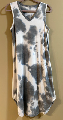 Pixi + Ivy Boutique Brand Tank Dress Gray Tie-dye White sz large Long vacation 