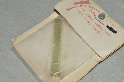 #ad #ad O steam locomotive PARTS brass Precision Scale 2033 SP long auxiliary tool box $3.00
